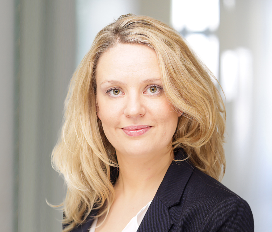 Corinna Kusserow