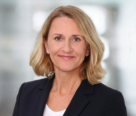 Esther Schlichte Esther Schlichte