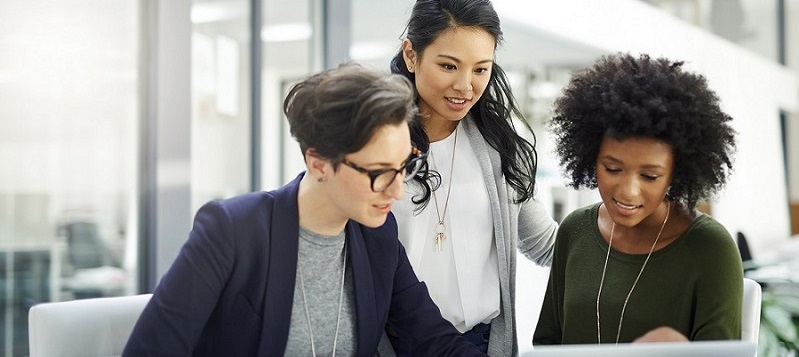 Business women talking